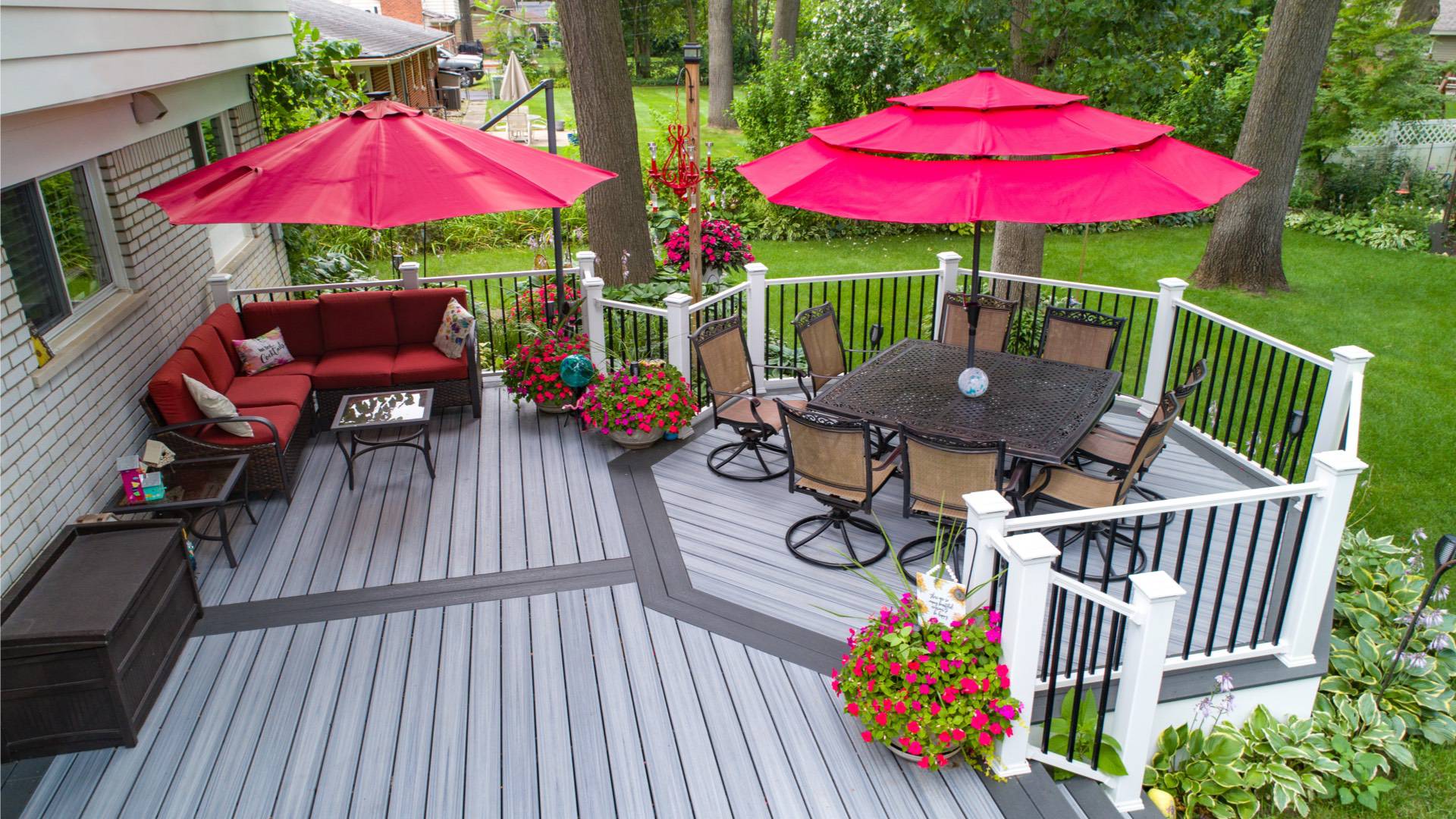 Custom Deck Contractors